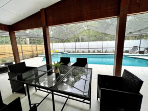 Sarasota Contemporary 4 Bedroom Home with Pool